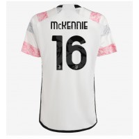 Pánský Fotbalový dres Juventus Weston McKennie #16 2023-24 Venkovní Krátký Rukáv